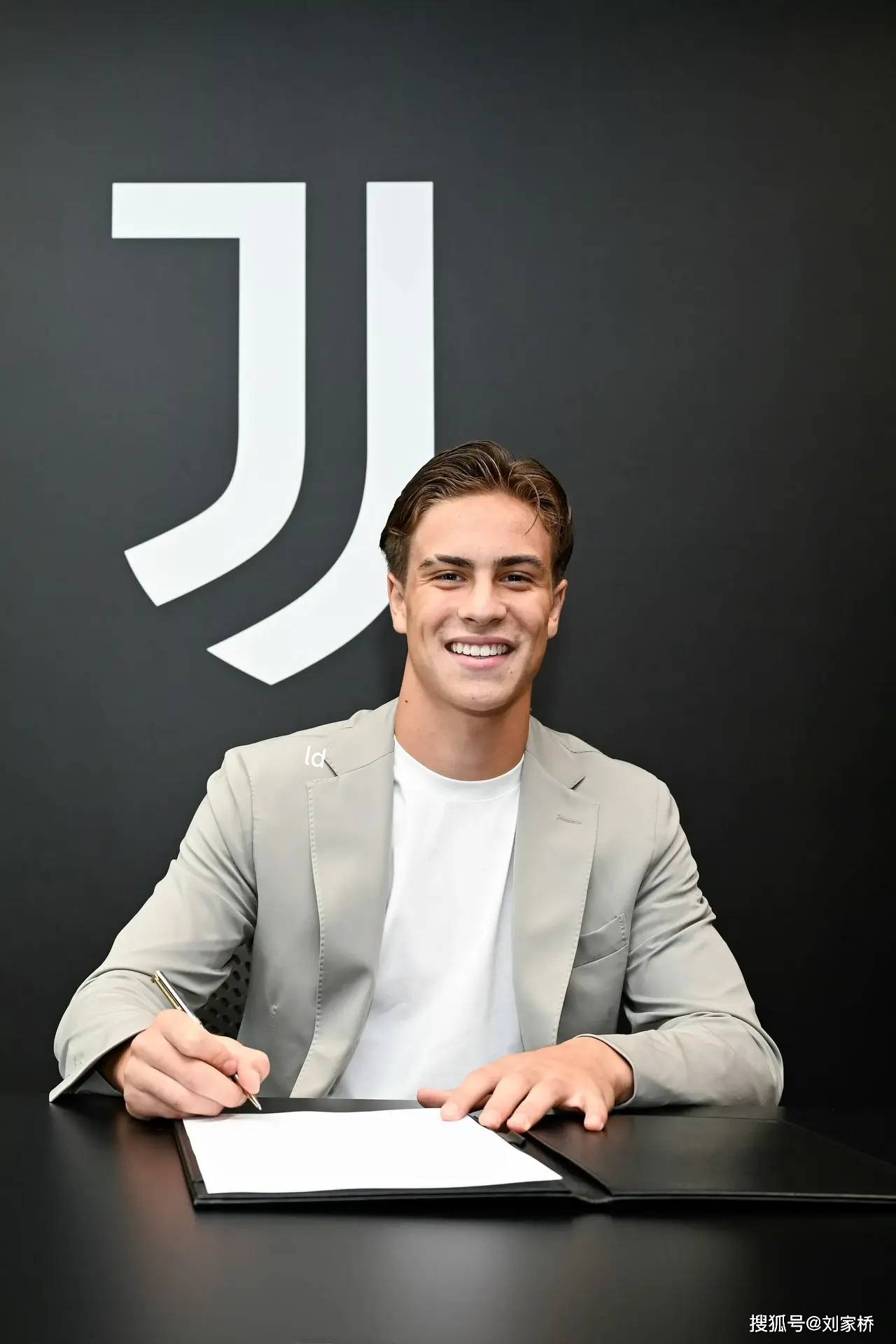 九游（中国）正版手游平台尤文新星崭露头角，未来或成球队顶梁柱，具有但是.