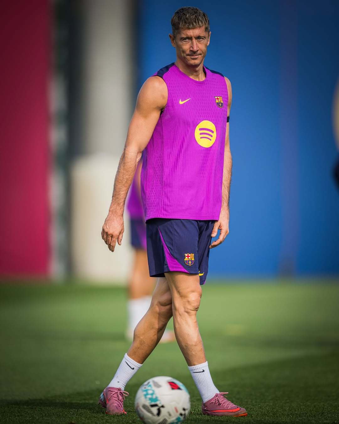 九游游戏中心下载包含集结日体能课后，瓦伦西亚刷新队史纪录备战NBA季后赛，悬念犹存，纪律约束更严格的词条